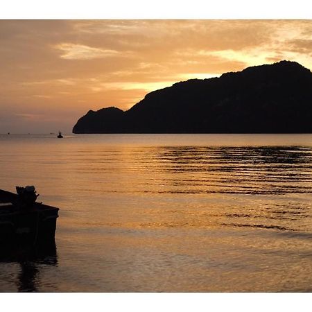 Blue Beach Resort Sam Roi Yot Exterior photo